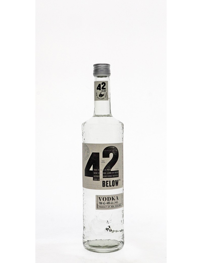 VODKA 42 BELOW 40°   70CL